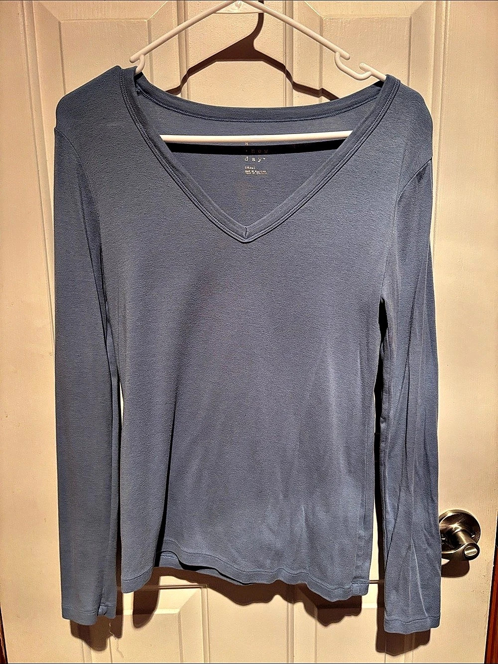 a new day Women's V-Neck Long Sleeve Gray/blue Size Small
